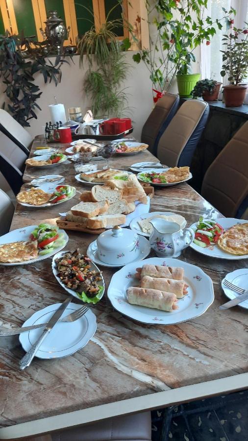Gio-Nika Hotel Kazbegi Ngoại thất bức ảnh