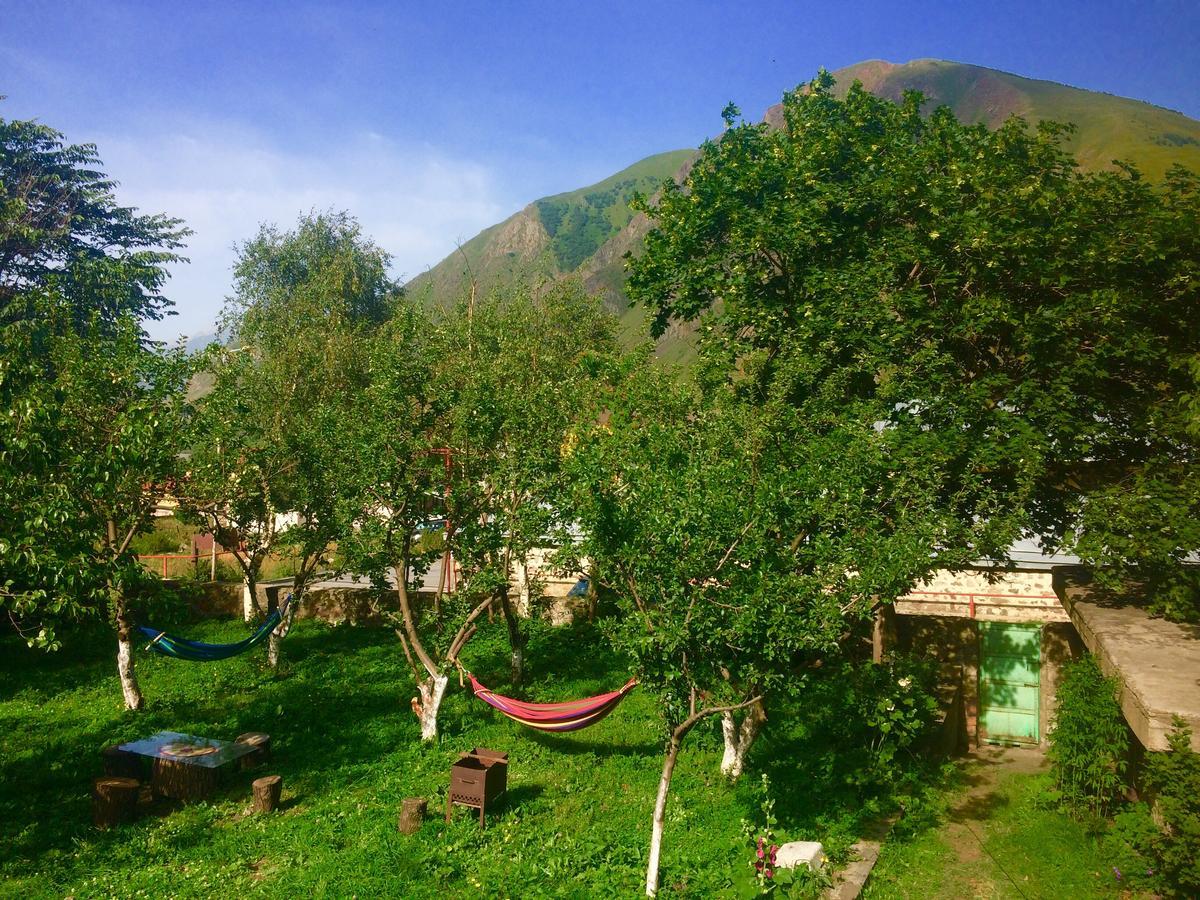 Gio-Nika Hotel Kazbegi Ngoại thất bức ảnh