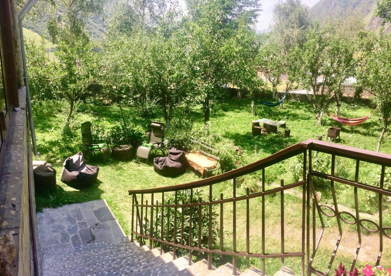 Gio-Nika Hotel Kazbegi Ngoại thất bức ảnh