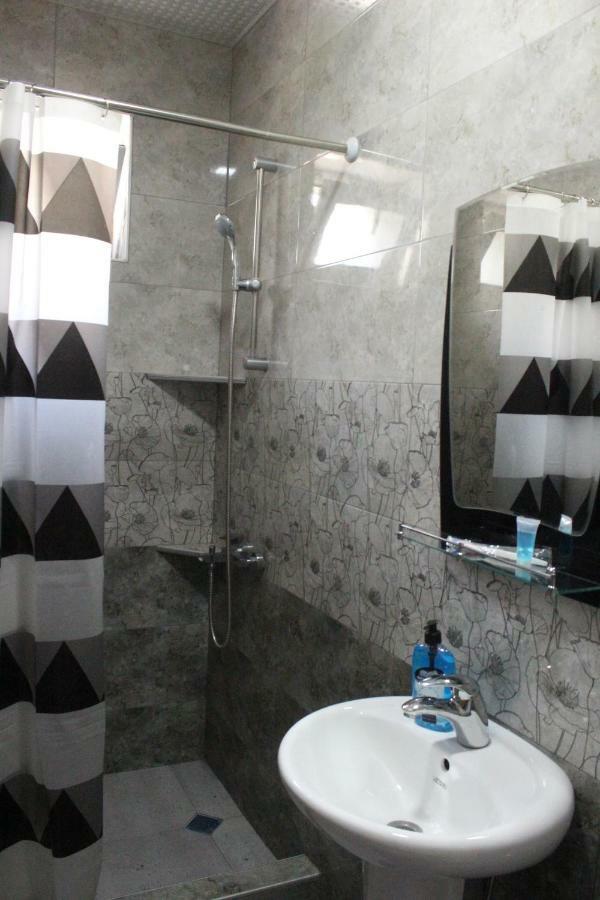 Gio-Nika Hotel Kazbegi Ngoại thất bức ảnh